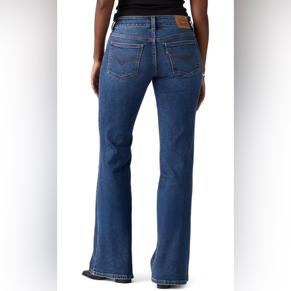 Levi's Superlow Flare Jeans (Stretch) - 31 Short - Worn Once - Picture 4 of 5